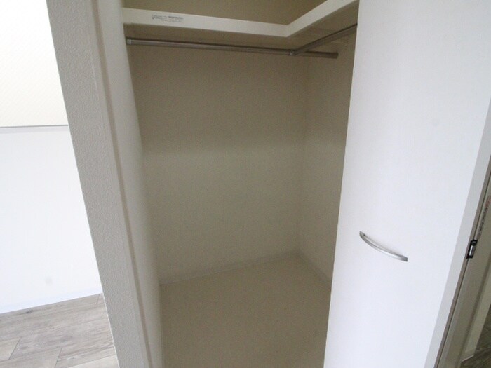 物件内観写真12　(収納)