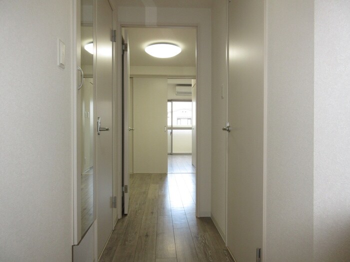 物件内観写真17　(廊下)