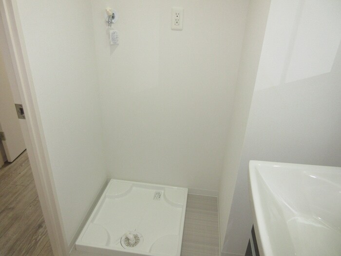 物件内観写真18　(洗濯機置場)