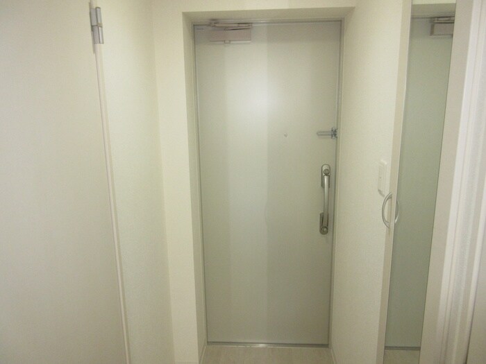 物件内観写真20　(玄関)
