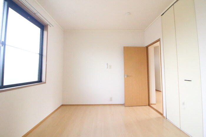 物件内観写真10　(居室)