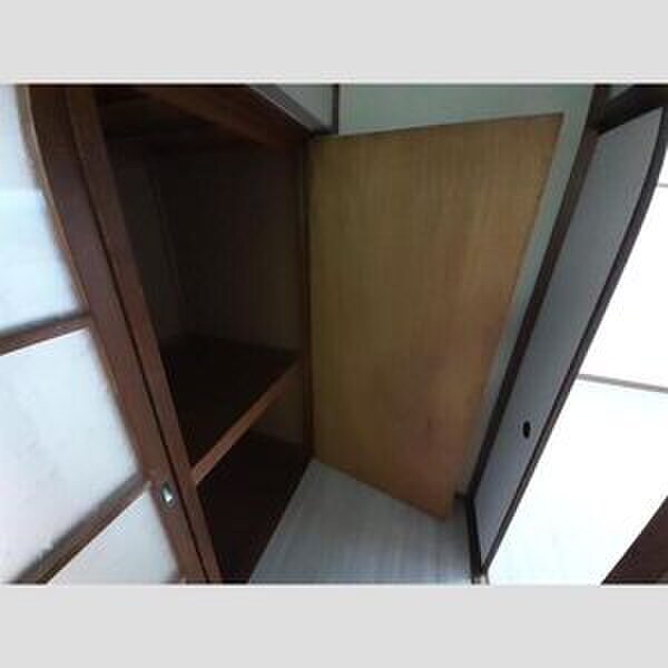 物件内観写真8　(収納)