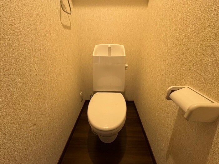 物件内観写真11　(トイレ)