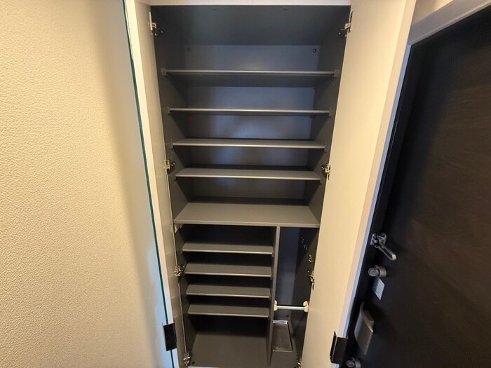 物件内観写真17　(靴箱)