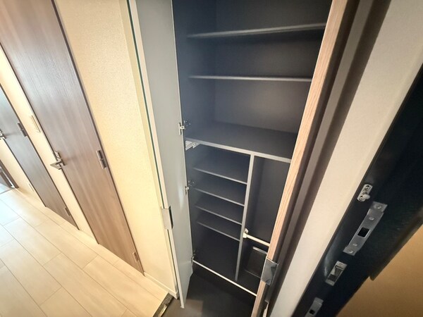 靴箱