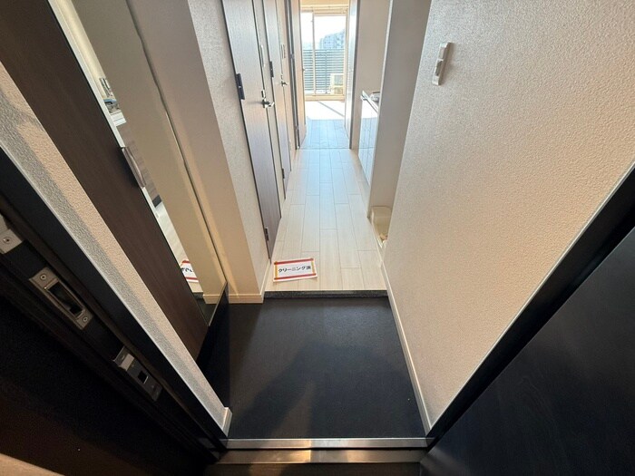 物件内観写真22　(玄関)