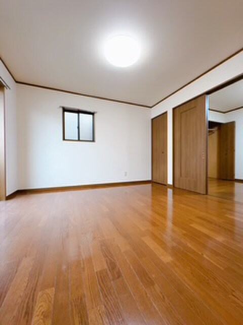 物件内観写真8　(居室)