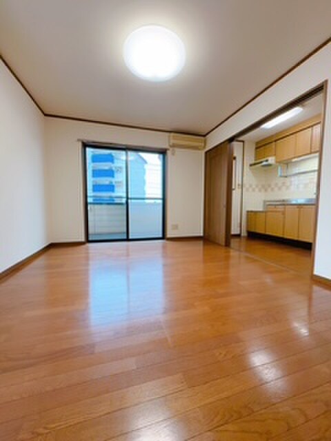 物件内観写真10　(居室)