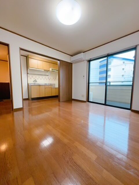 物件内観写真10　(居室)