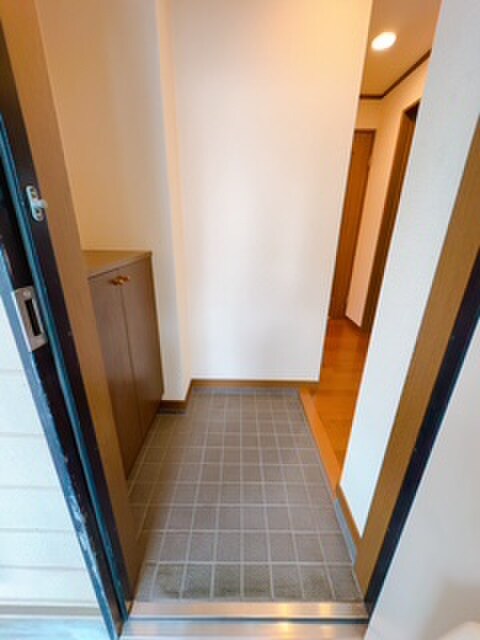 物件内観写真17　(玄関)