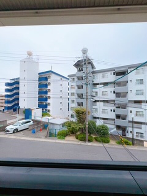 物件内観写真20　(室内からの展望)