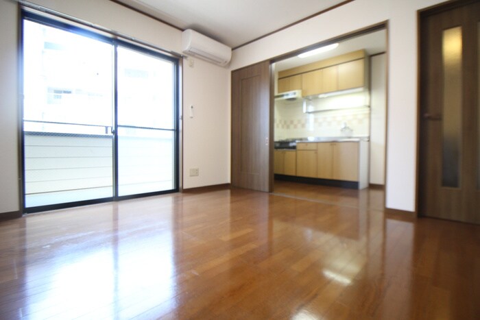 物件内観写真8　(居室)