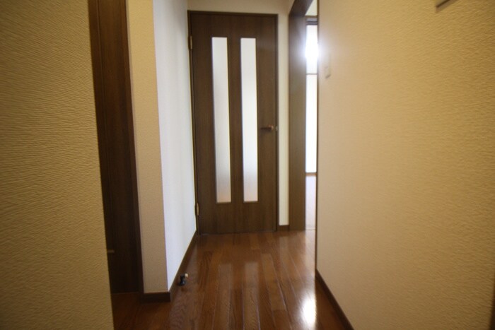 物件内観写真20　(廊下)