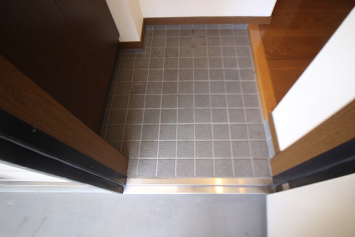 物件内観写真22　(玄関)