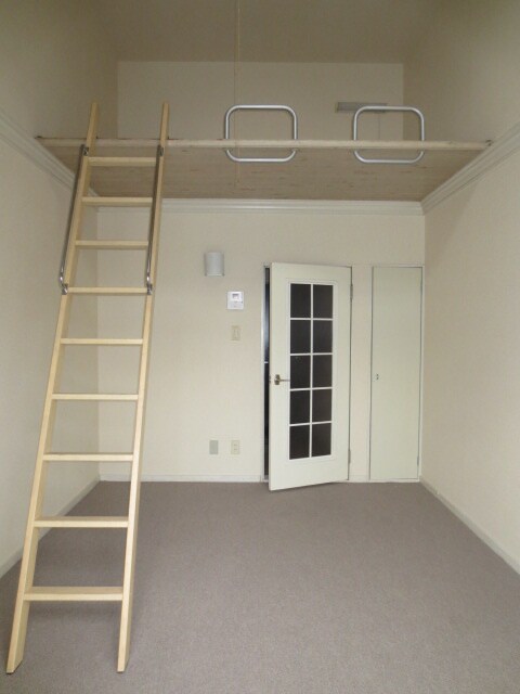 物件内観写真8　(居室)