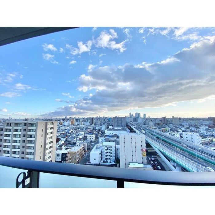 物件内観写真15　(室内からの展望)