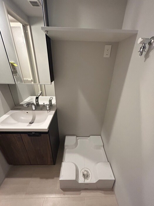 物件内観写真4　(洗濯機置場)