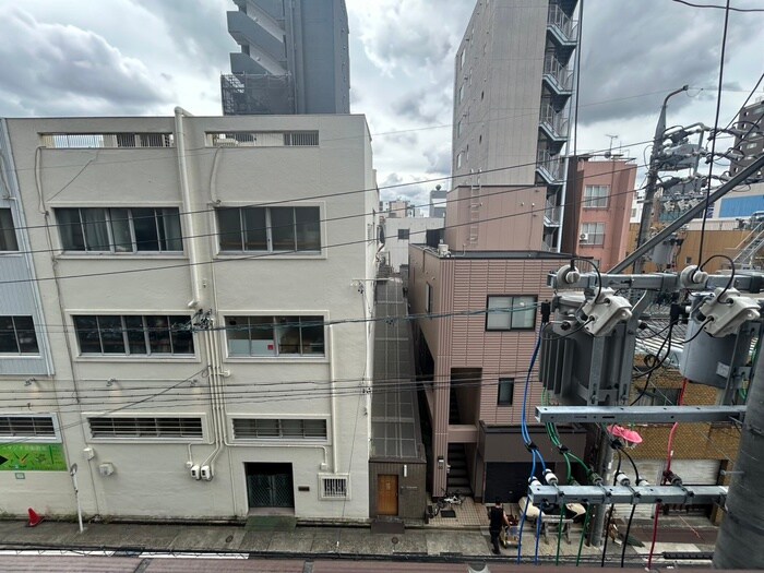 物件内観写真14　(室内からの展望)