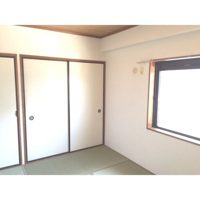 トレンツマンションの居室