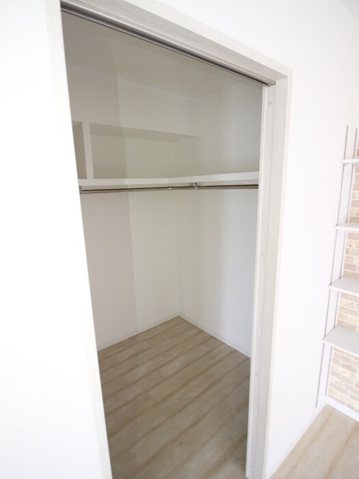 物件内観写真13　(収納)