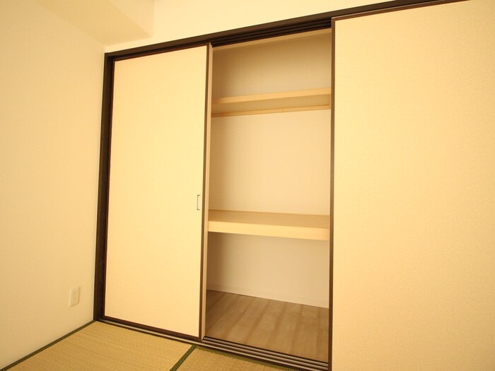物件内観写真16　(収納)