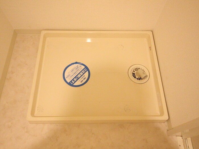 物件内観写真14　(洗濯機置場)