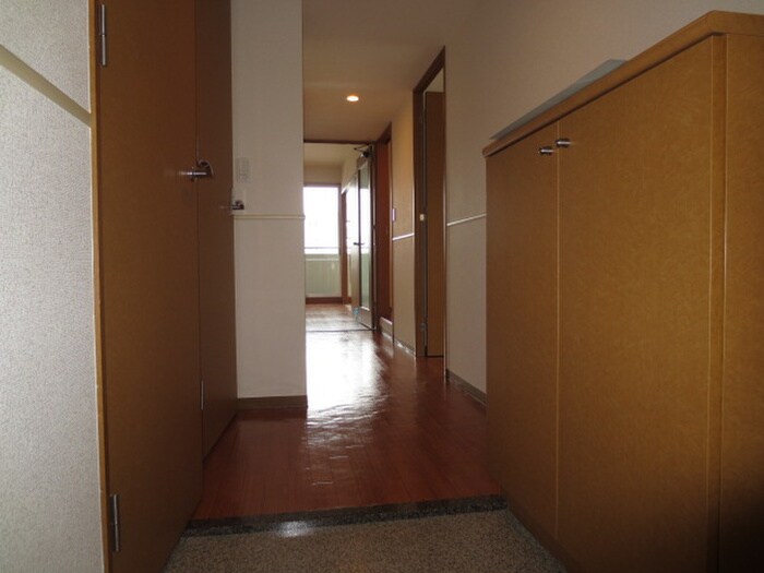 物件内観写真16　(廊下)