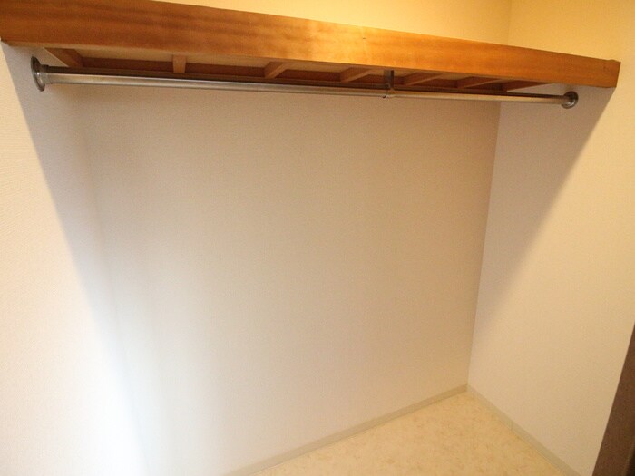 物件内観写真18　(収納)