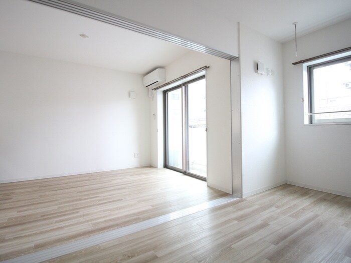 物件内観写真8　(居室)