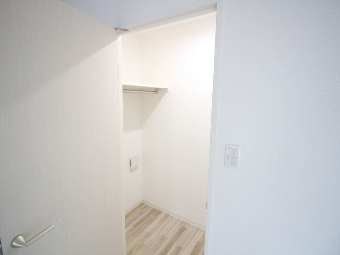 物件内観写真9　(収納)