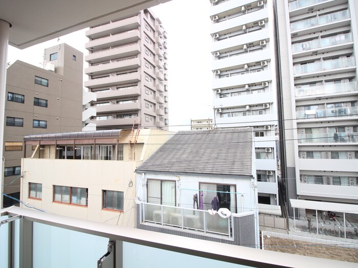 物件内観写真16　(室内からの展望)