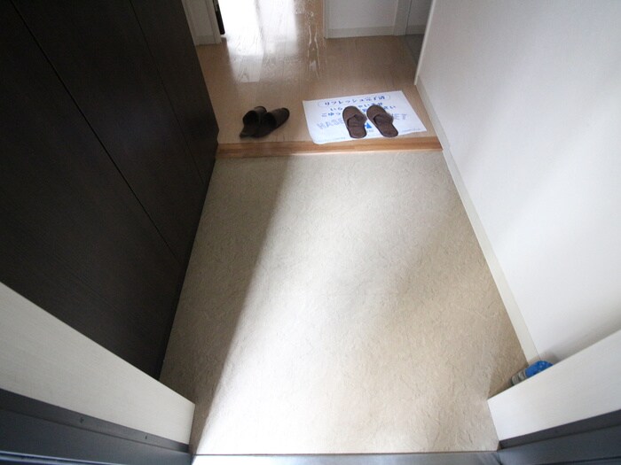 物件内観写真13　(玄関)