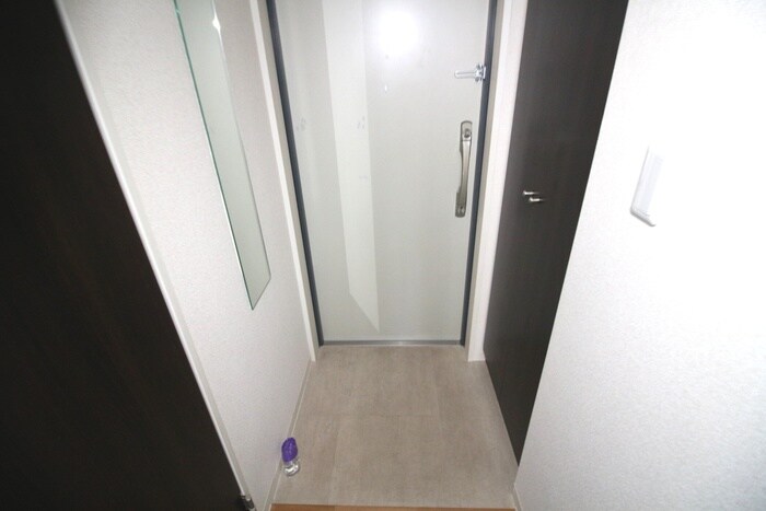 物件内観写真14　(玄関)