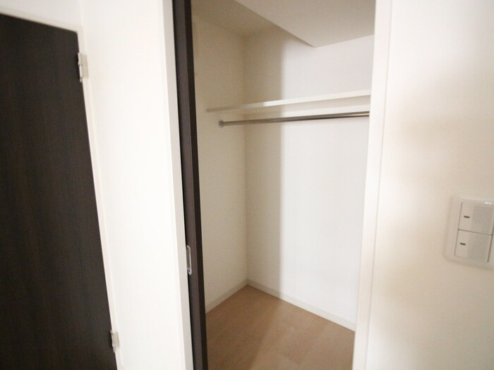 物件内観写真16　(収納)
