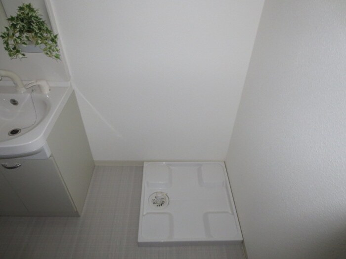 物件内観写真22　(洗濯機置場)