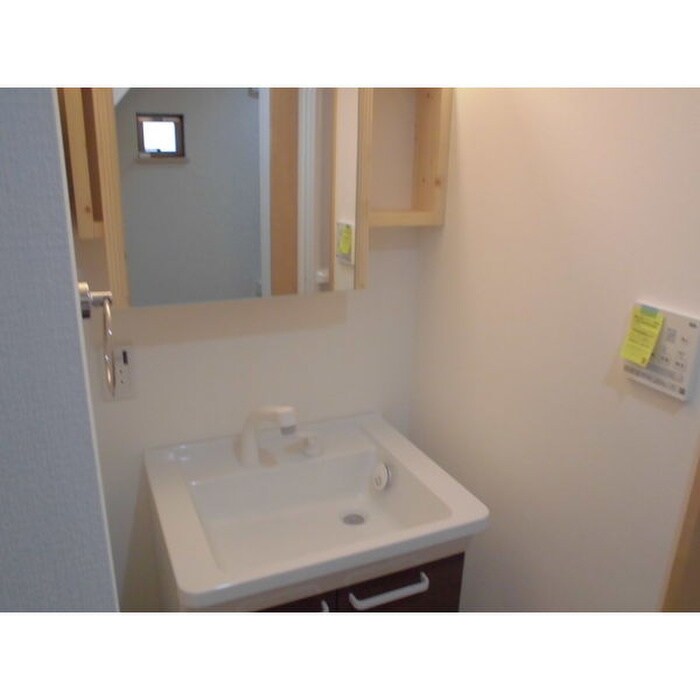 物件内観写真4　(洗面)