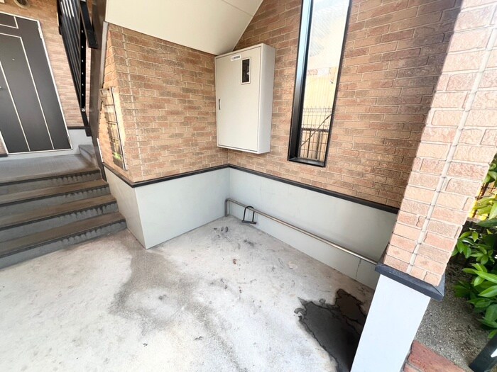 物件外観写真5　(駐輪場)