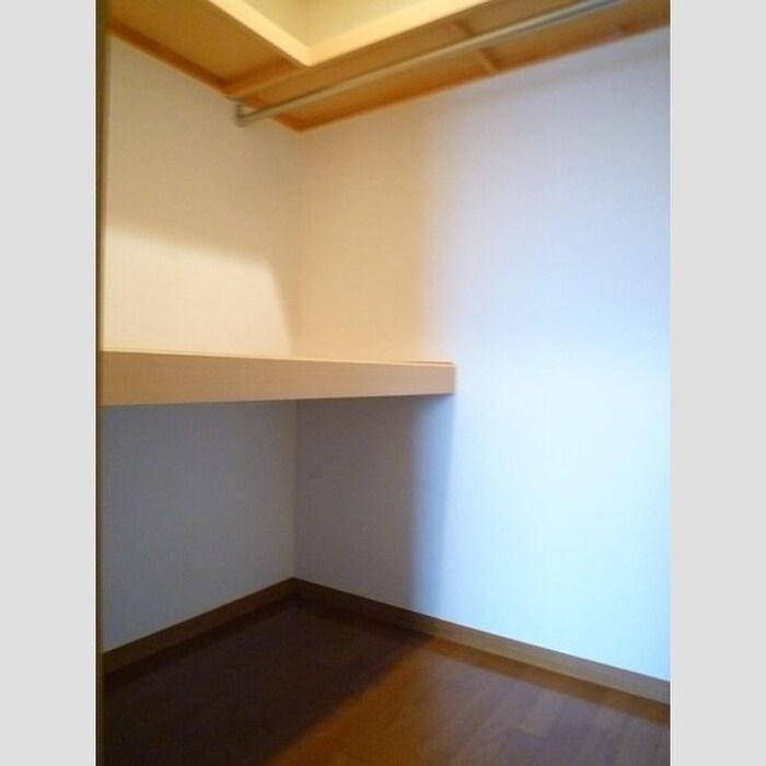 物件内観写真13　(収納)