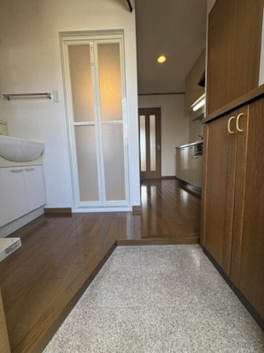 物件内観写真20　(玄関)