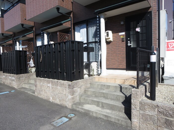 物件外観写真6　(建物設備)