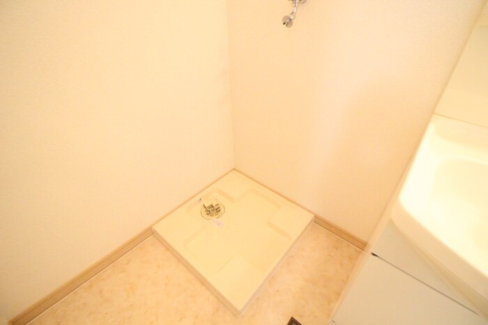 物件内観写真19　(洗濯機置場)