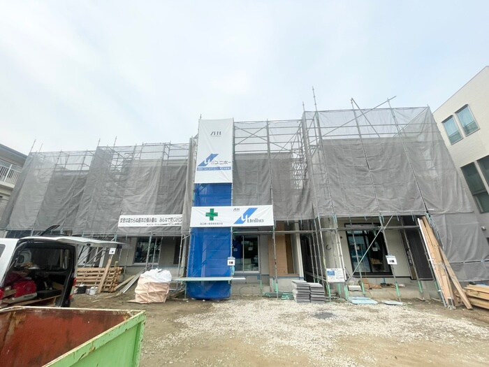 物件外観写真2　(建築中)