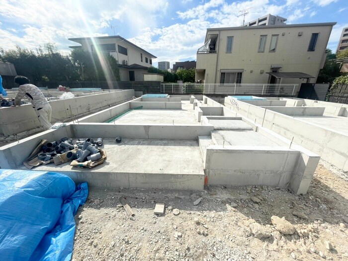 物件外観写真6　(建築中)