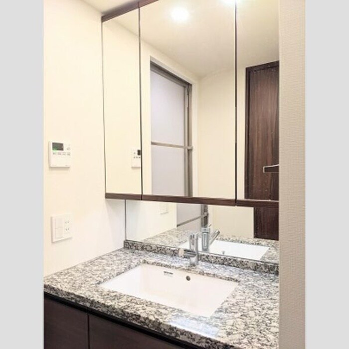 物件内観写真14　(洗面)