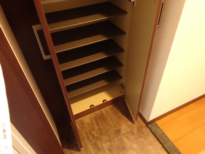 物件内観写真14　(靴箱)