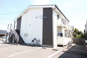 Surplus Two Ichikawa外観写真