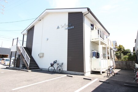 Surplus Two Ichikawa外観写真