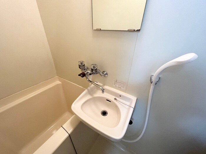 物件内観写真11　(洗面)