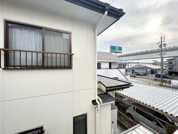 物件内観写真16　(室内からの展望)