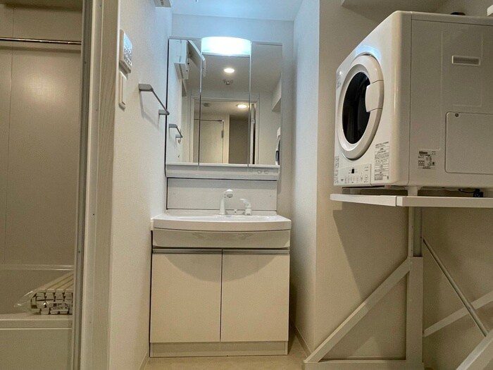 物件内観写真18　(洗濯機置場)